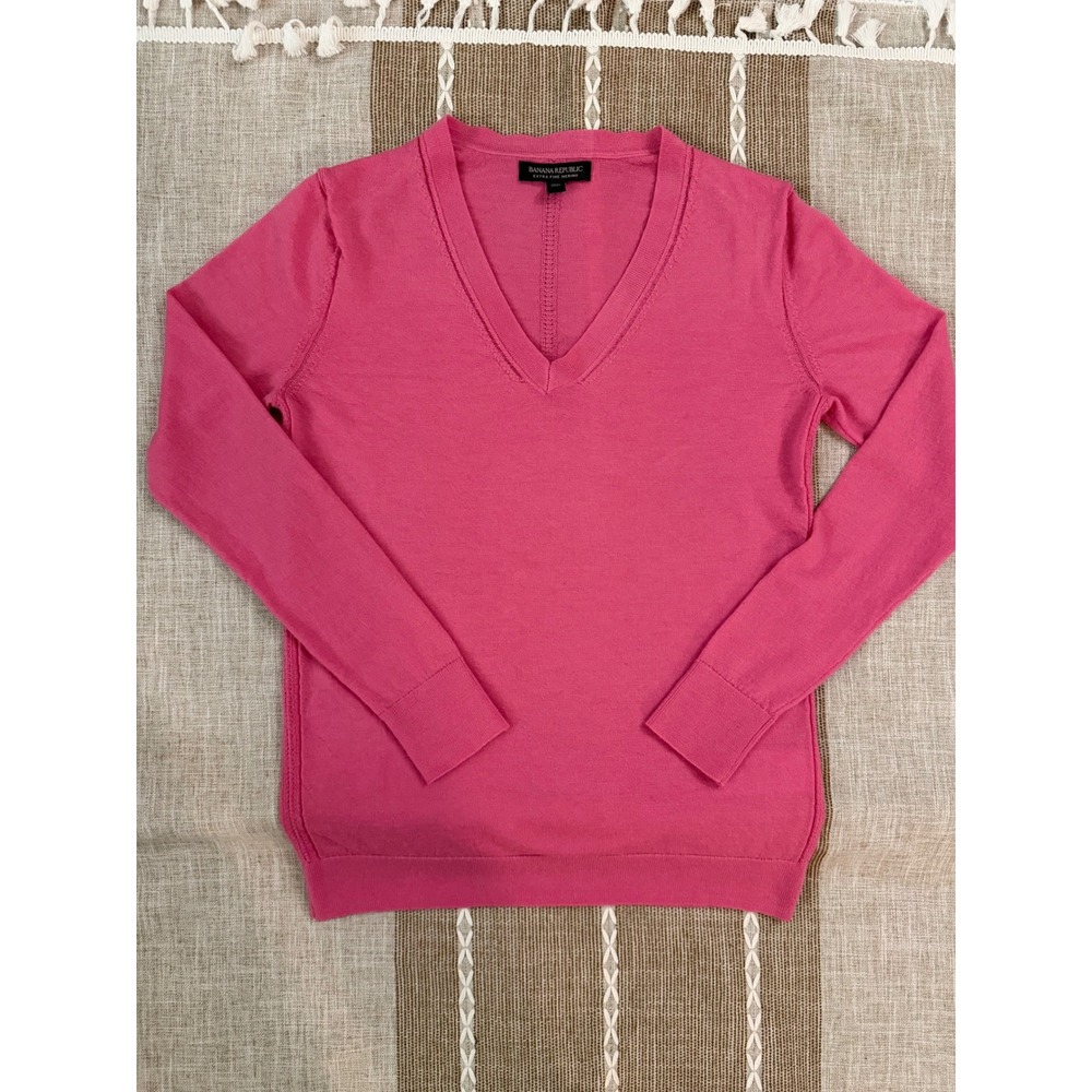 Banana Republic Extra Fine Merino Wool V-Neck Sweater‎ Pink Womens XS